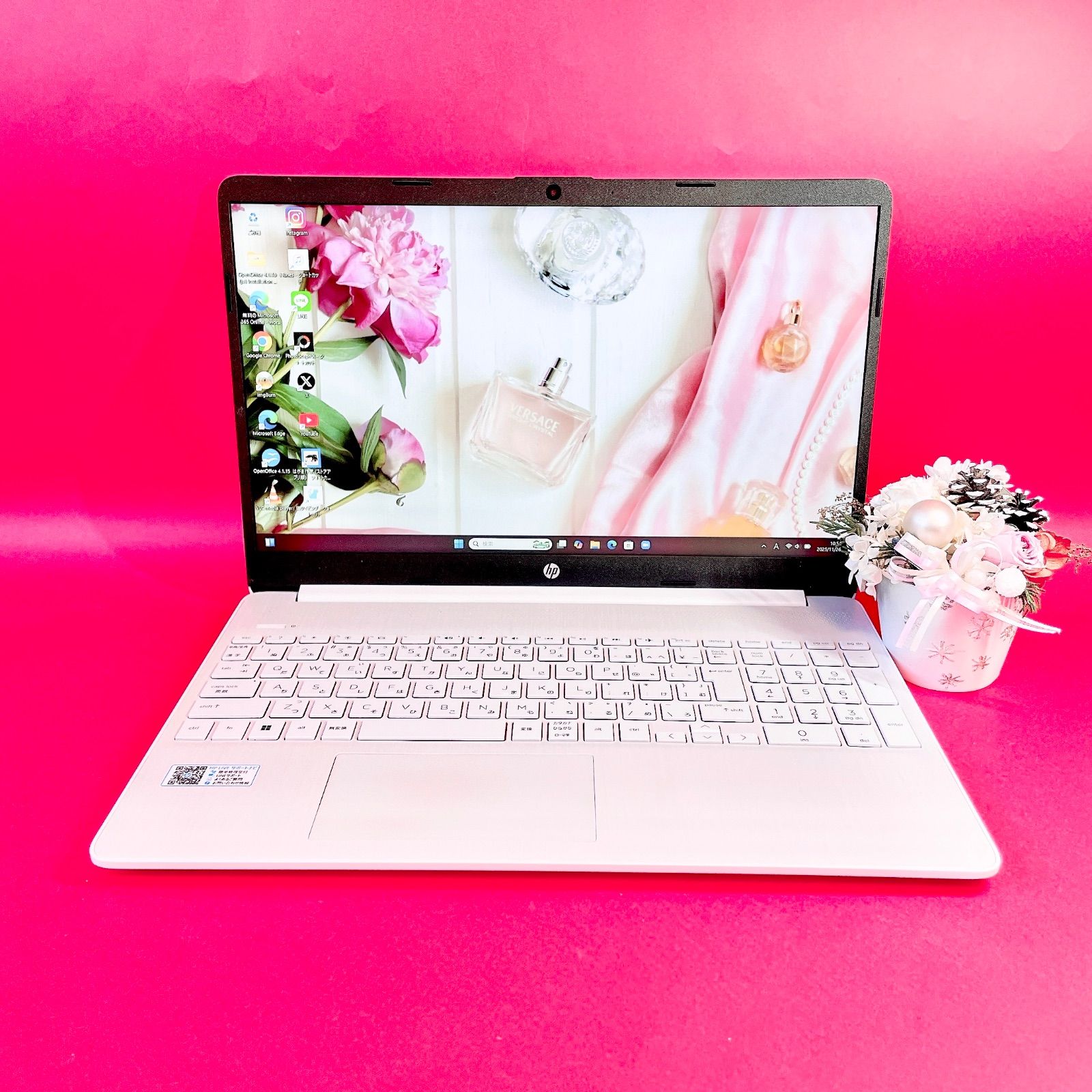 Windows11対応‼️売り切れ続出✨️可愛いホワイト 薄型ノートパソコン