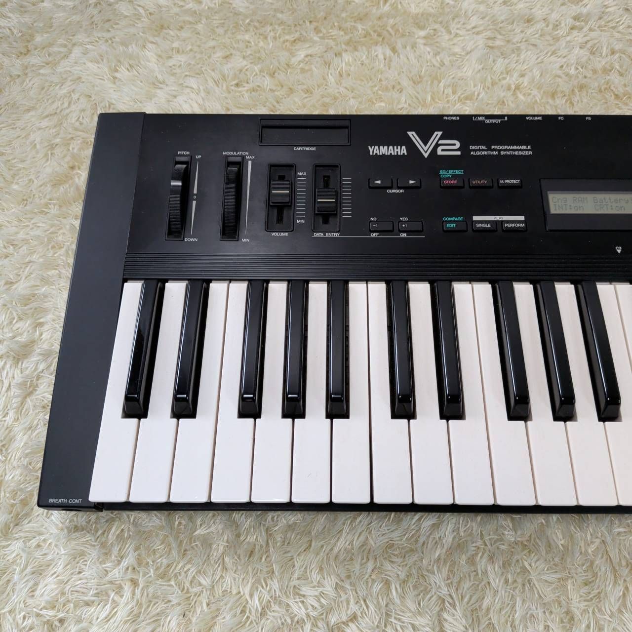 YAMAHA V2 シンセサイザー シンセサイザー YAMAHA V2 - メルカリ