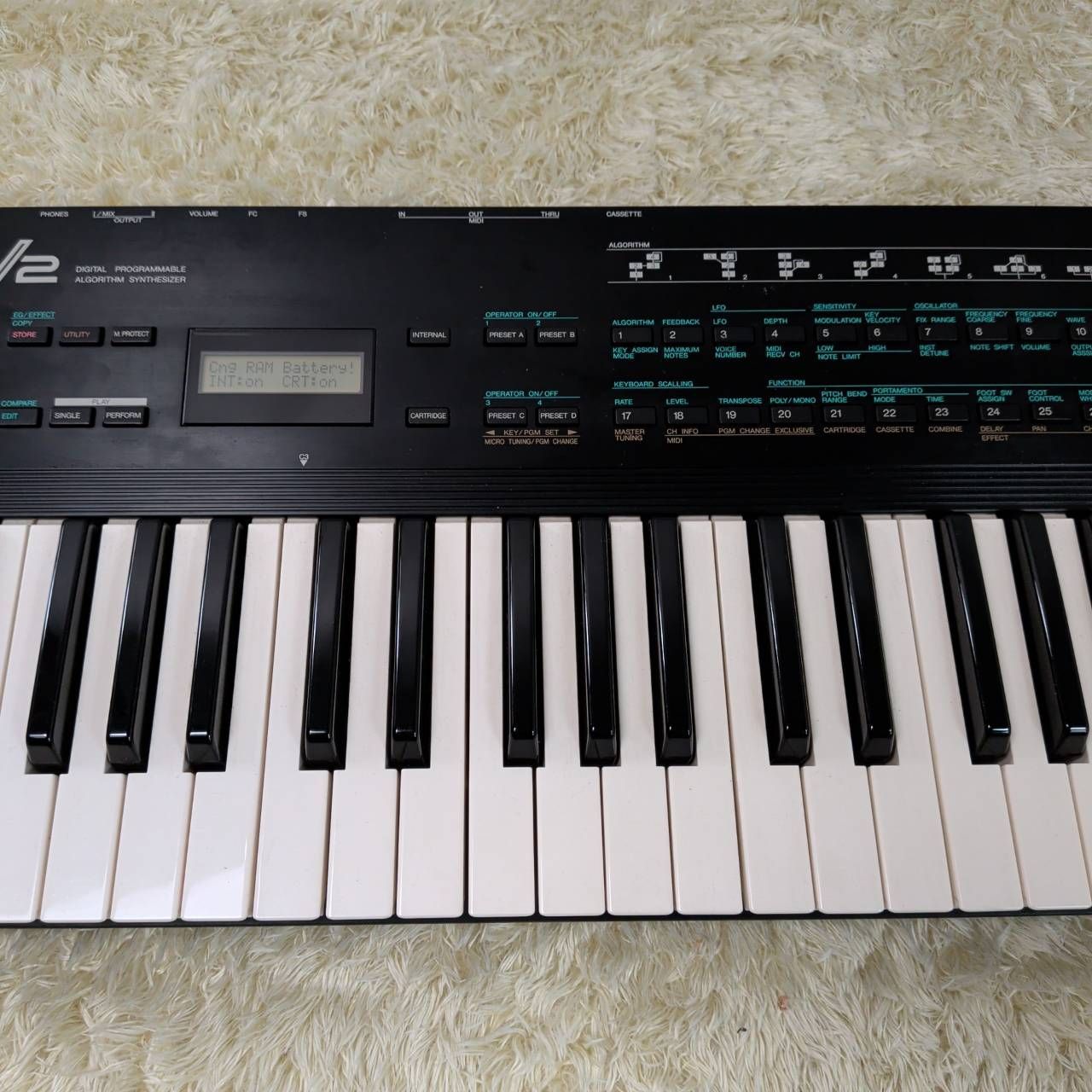 シンセサイザー YAMAHA V2 - メルカリ