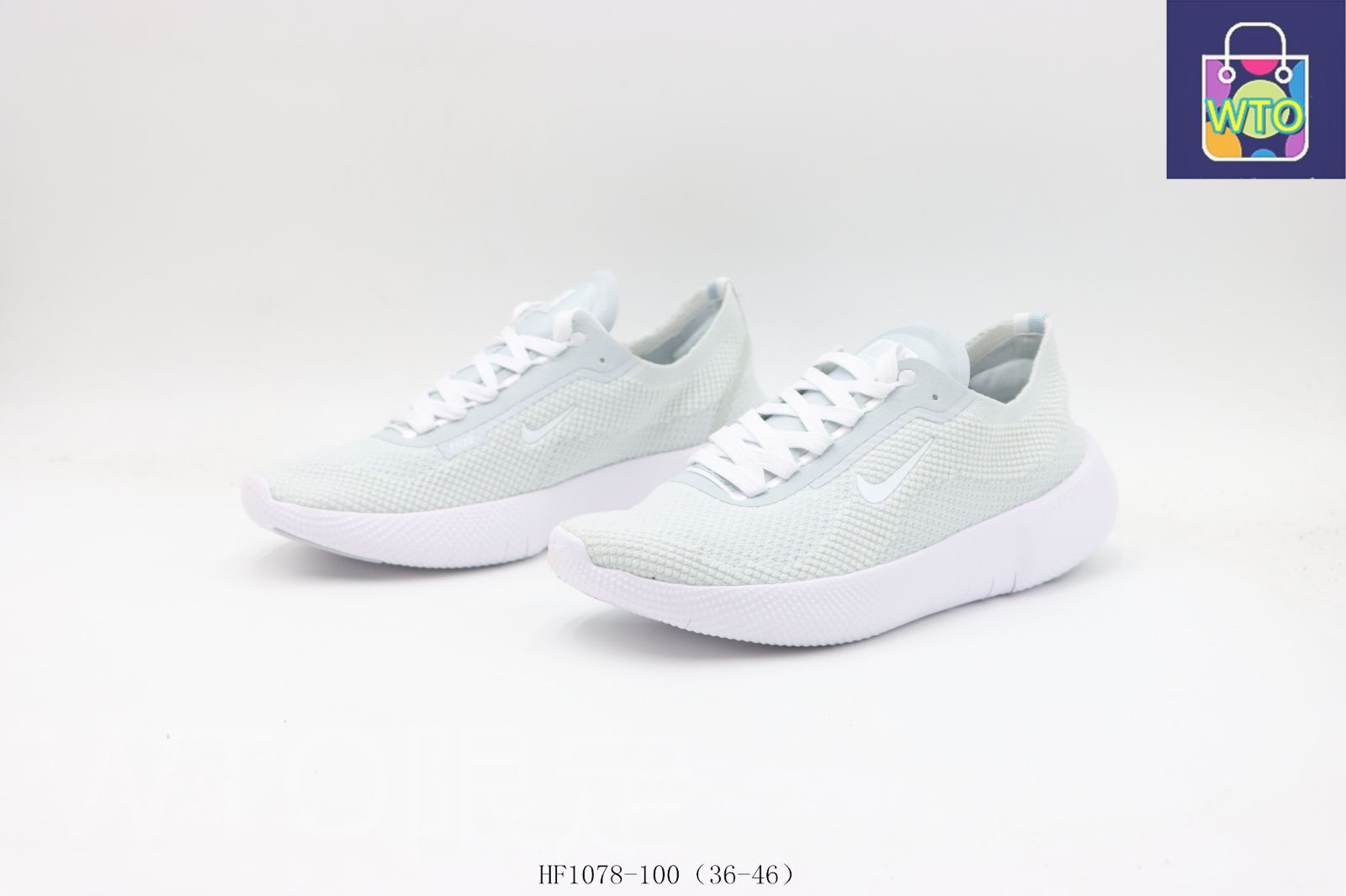 今日特価】ナイキ ランニングシューズ 灰白 HF1078-100（Gray and