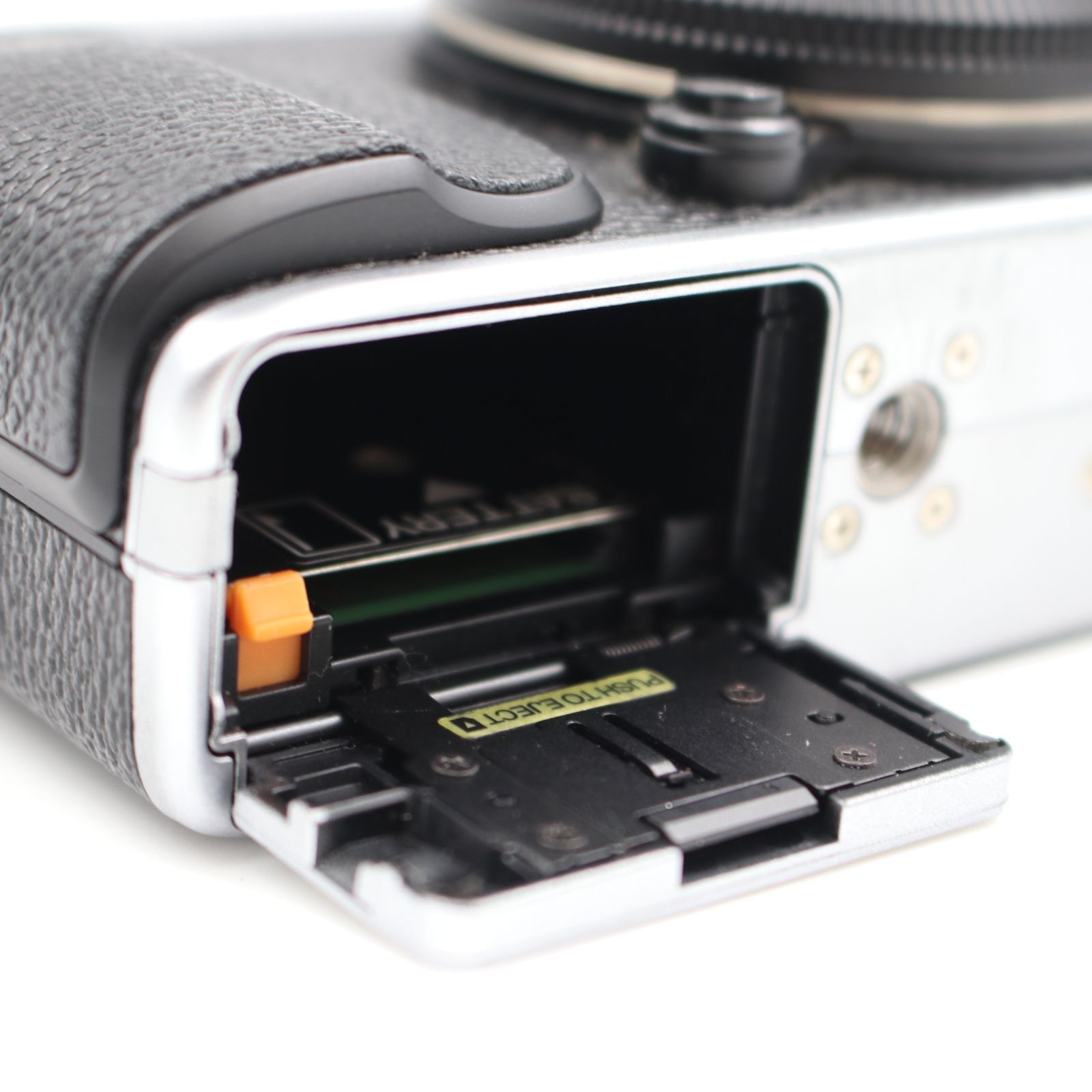 □良品□ FUJIFILM X-E2 ボディ シルバー ミラーレス一眼カメラ 富士