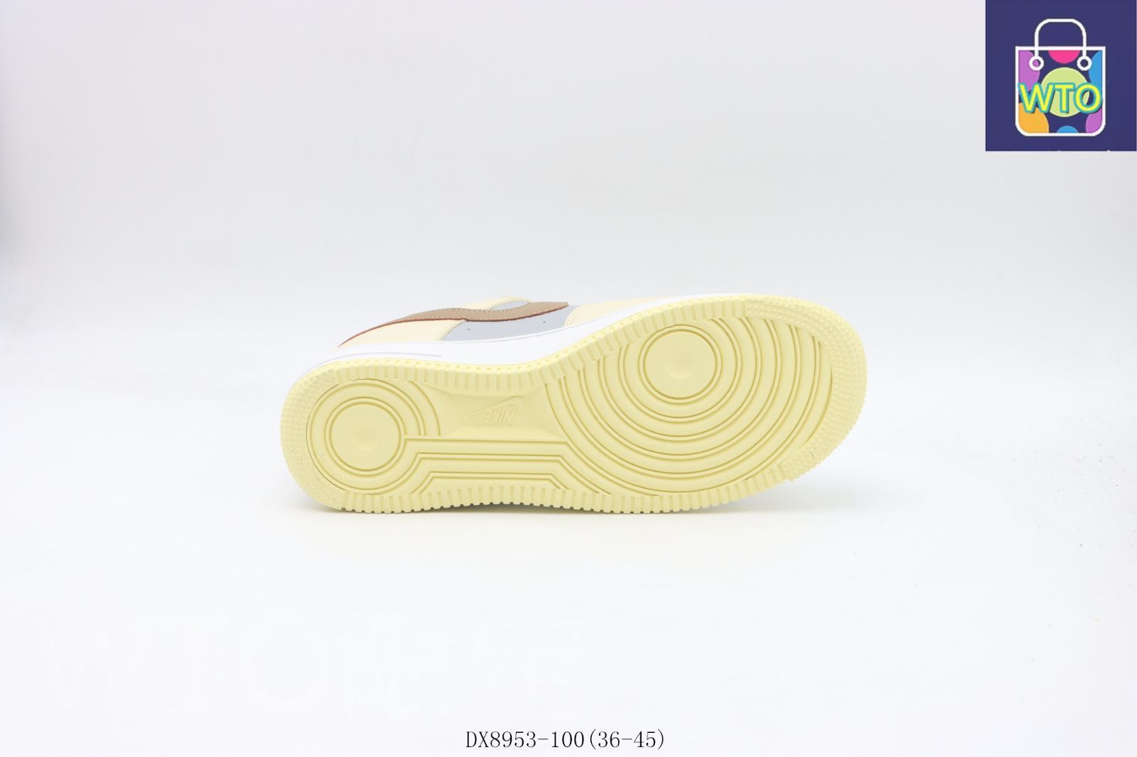 今日特価】Nike / ナイキ エアフォースロートップスケートシューズ