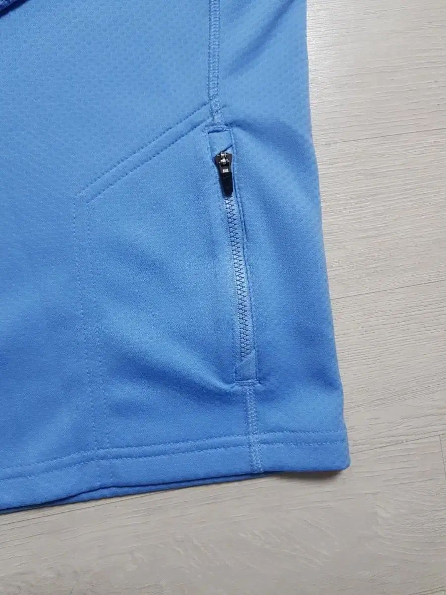 ナイキ トゥーロン ブルージェイズ ハーフジップ