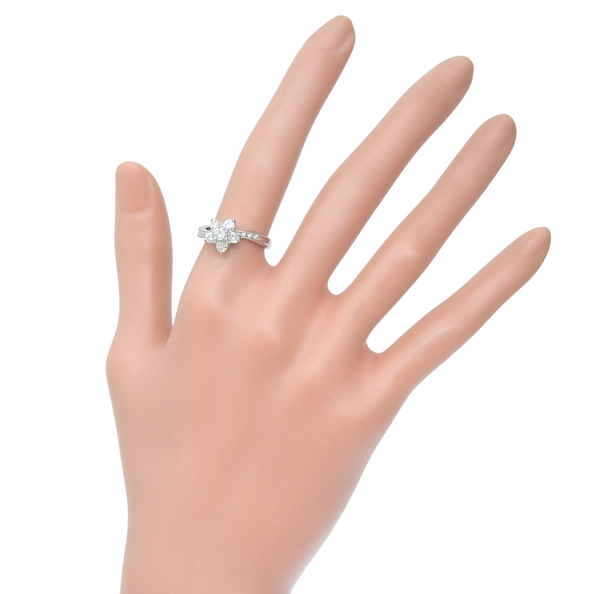 D0.71 ダイヤモンド フラワーリング プラチナ Pt900 リング・指輪