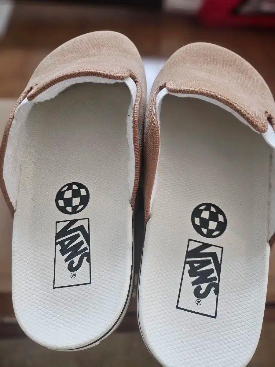 VANS ハーミュール サンド 270 mm 級