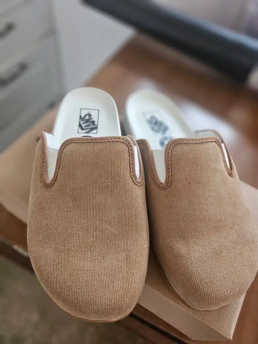 VANS ハーミュール サンド 270 mm 級