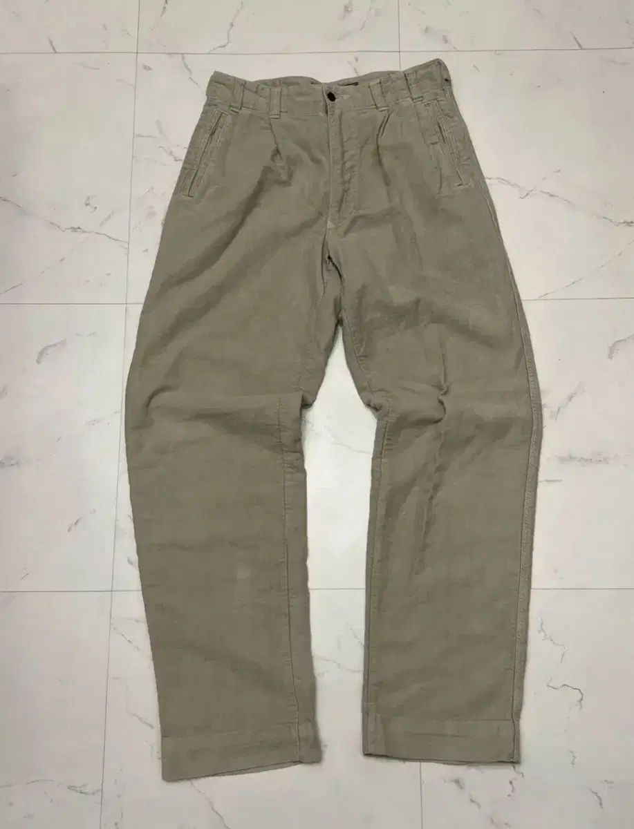 ナイジェル ケーボン スラックスパンツ