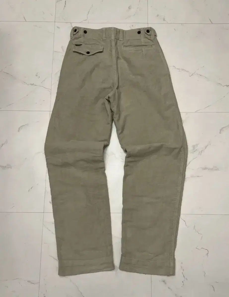 ナイジェル ケーボン スラックスパンツ