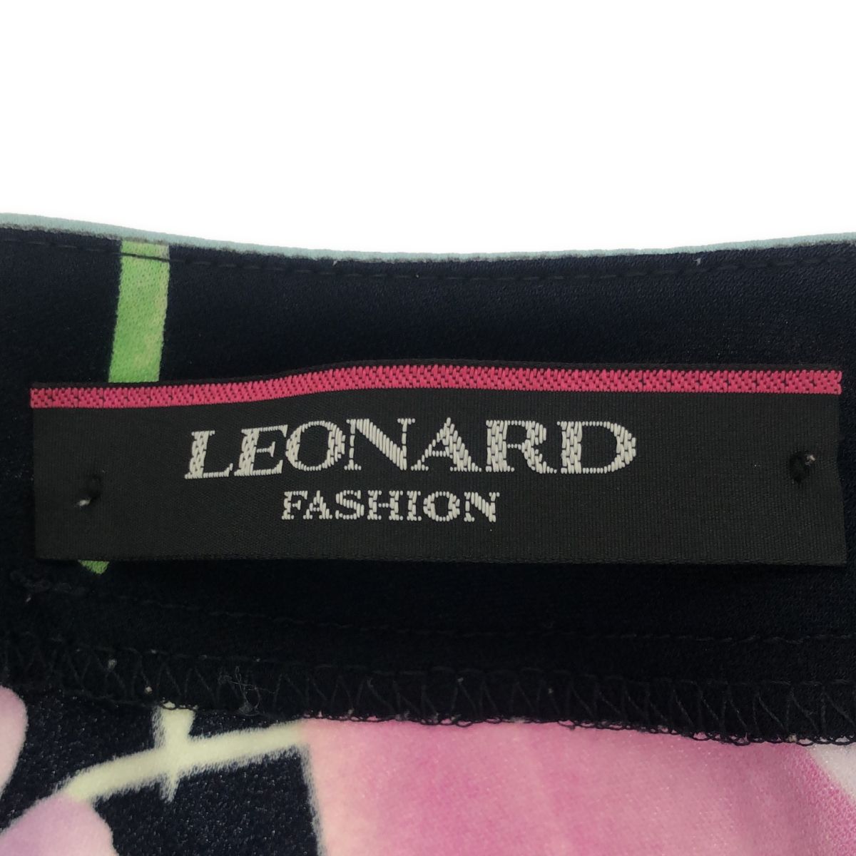 LEONARD レオナール Vネックチュニックワンピース ブラウス 花柄 上品