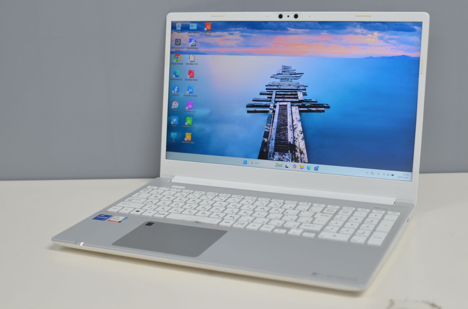 中古良品ノートパソコン 東芝 P1-C8VD-BS Windows11+office 爆速SSD1TB