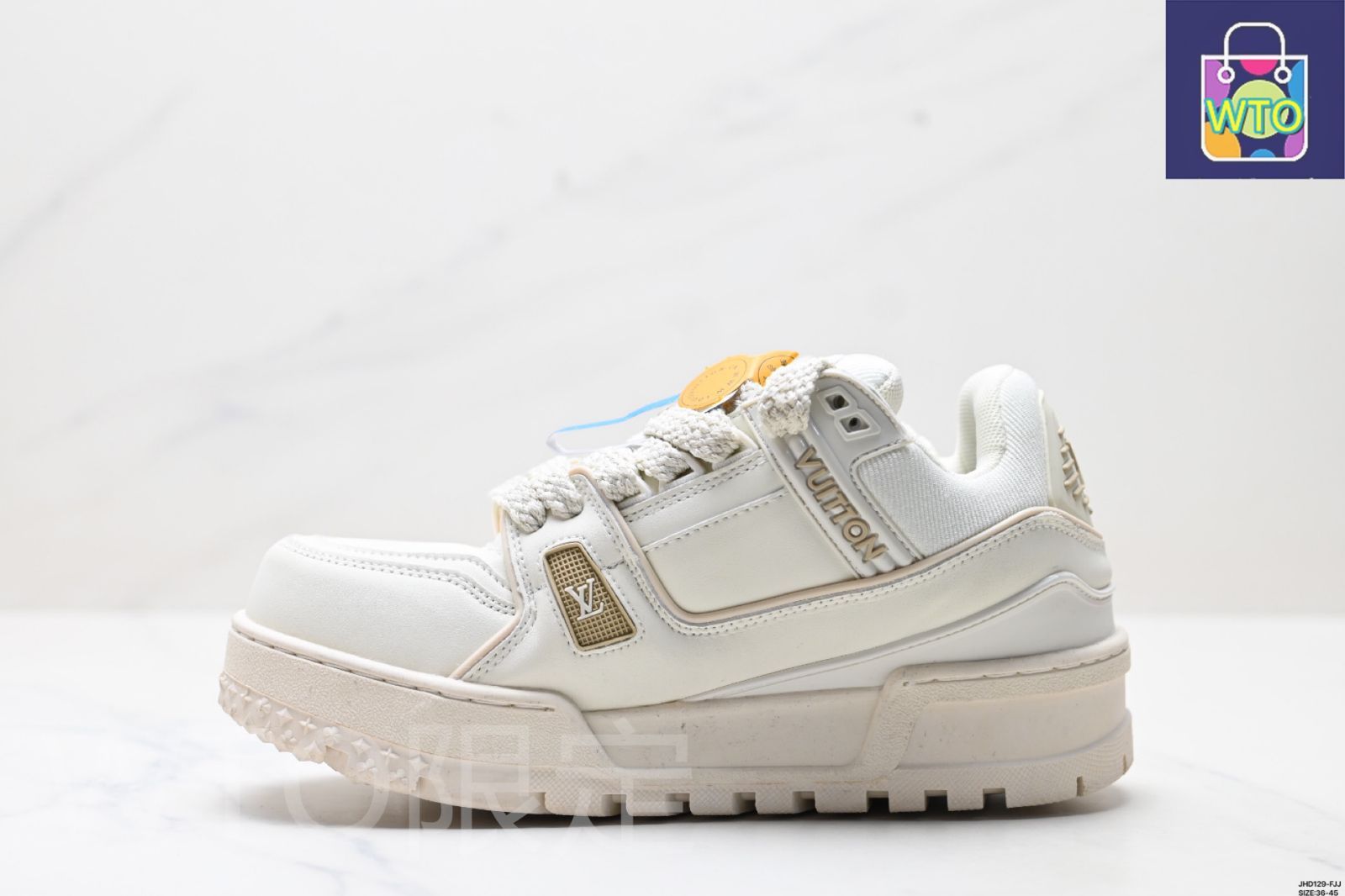 ブランドニュー）LV（ルイ・ヴィトン）Louis Vuitton Trainer Sneaker