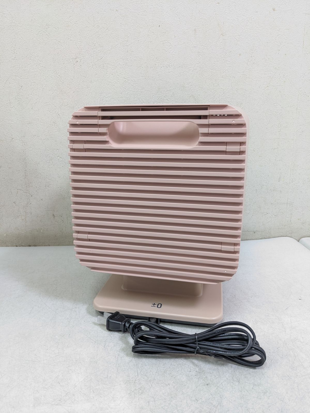 プラスマイナスゼロ XHS-Z310 2022年製 リフレクトヒーター - メルカリ