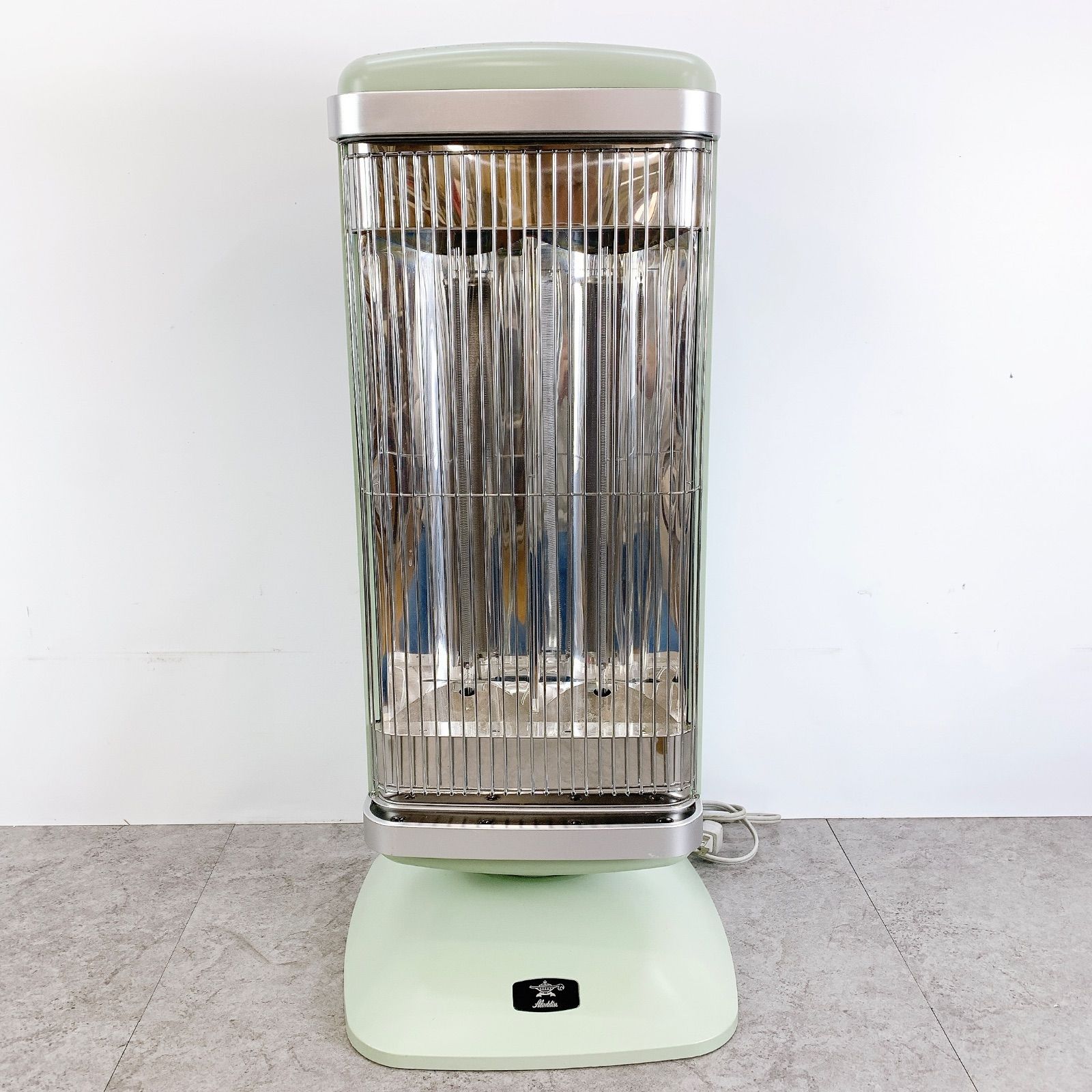 H-135 アラジン 遠赤グラファイトヒーター AEH-2G10AJ グリーン 動作品