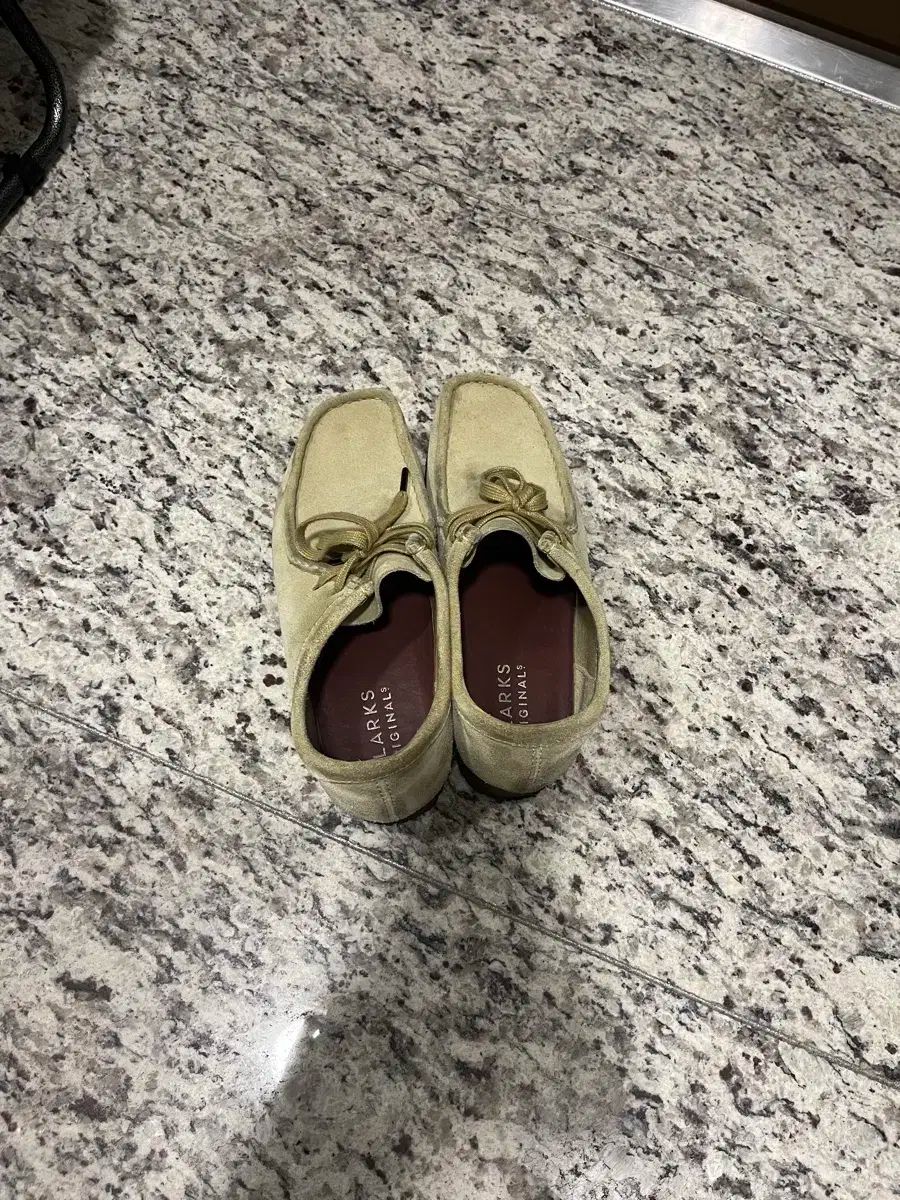 クラークス ワラビー メイプル スウェード uk 7 5 265