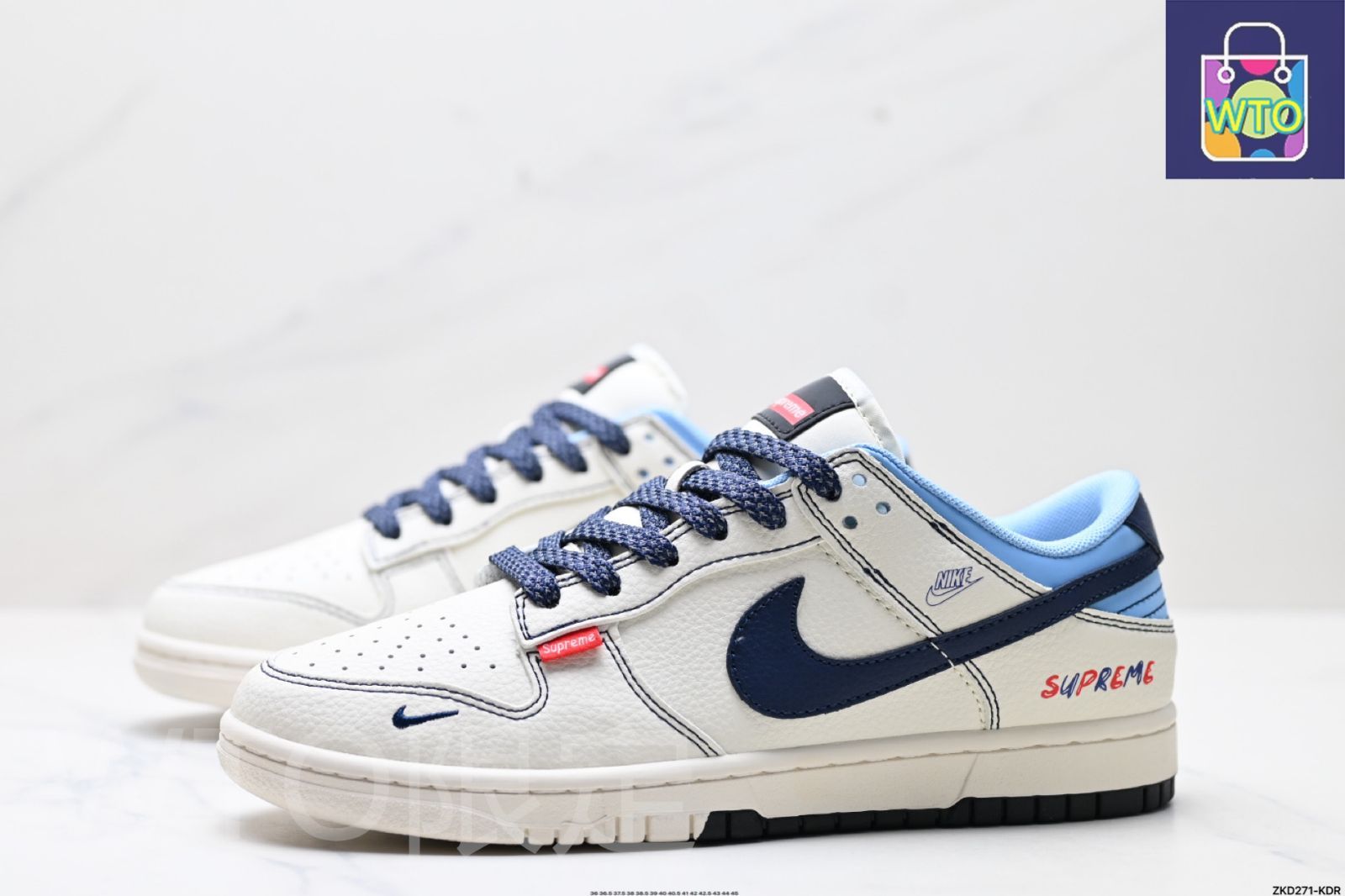 全新未使用Nike Dunk Low x Supreme コラボ スケートボードシューズ