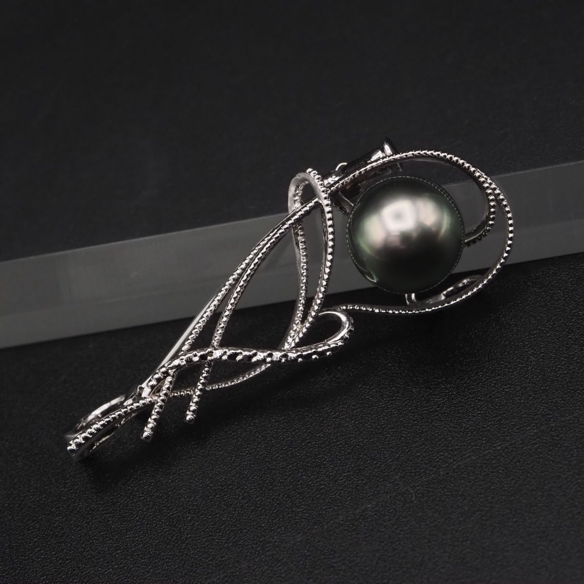 J 303 黒蝶真珠 パール SILVER刻印 ブローチ デザイン シルバー コサージュ 誕生石