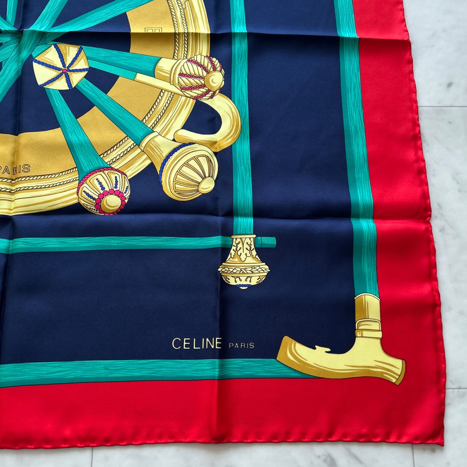 美品 CELINE セリーヌ 大判スカーフ シルク100 杖柄 エレガント - メルカリ