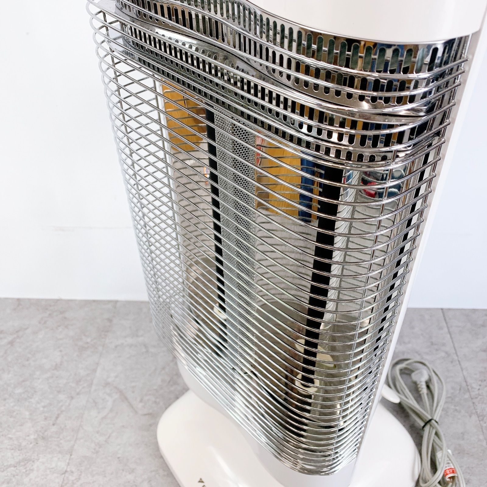 H-136 ダイキン 遠赤外線暖房機 ERFT11MS ホワイト 動作確認済み 1.1kW