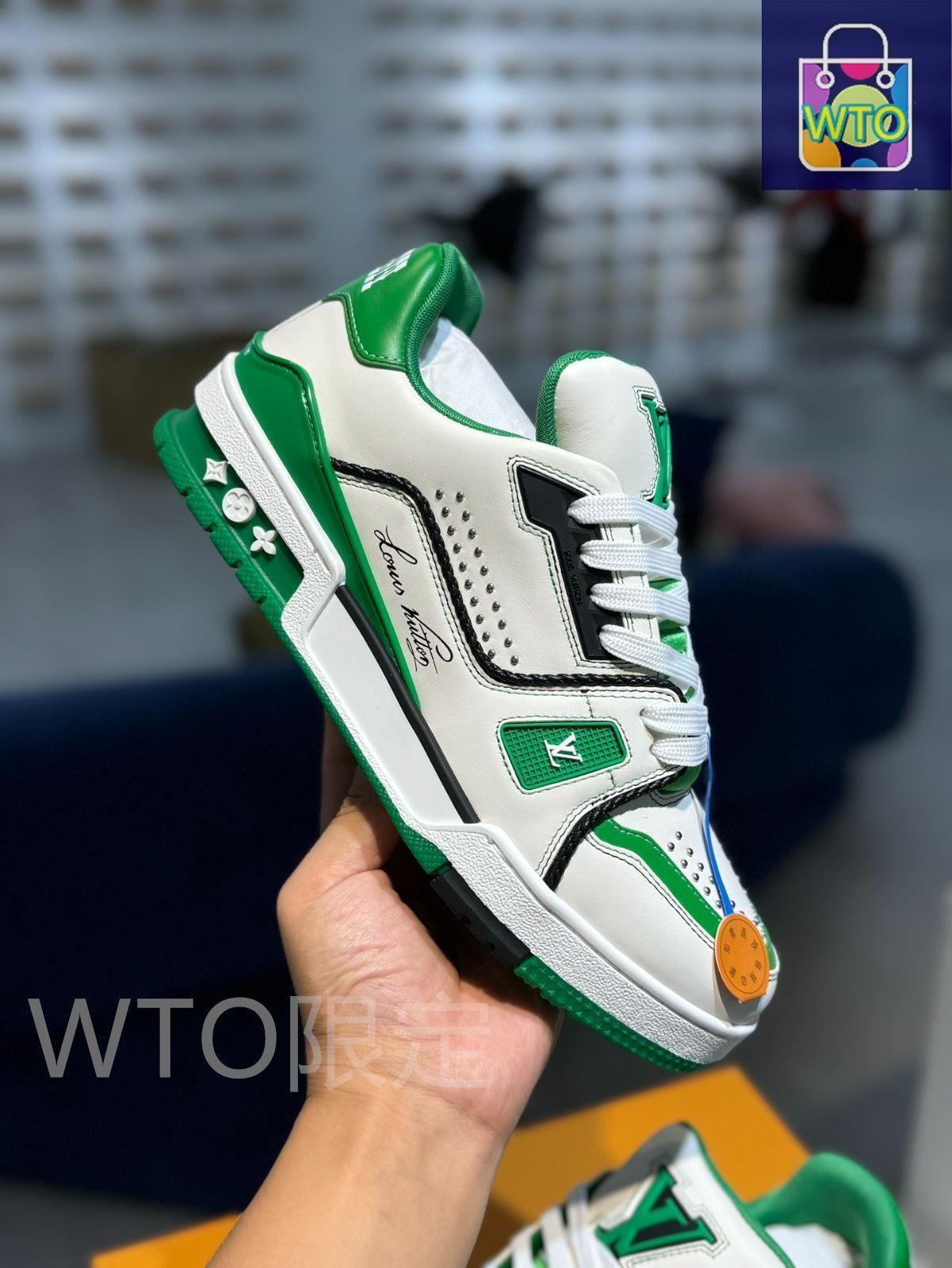 Louis Vuitton Trainer 73rd カラー - グリーン リベット - メルカリ