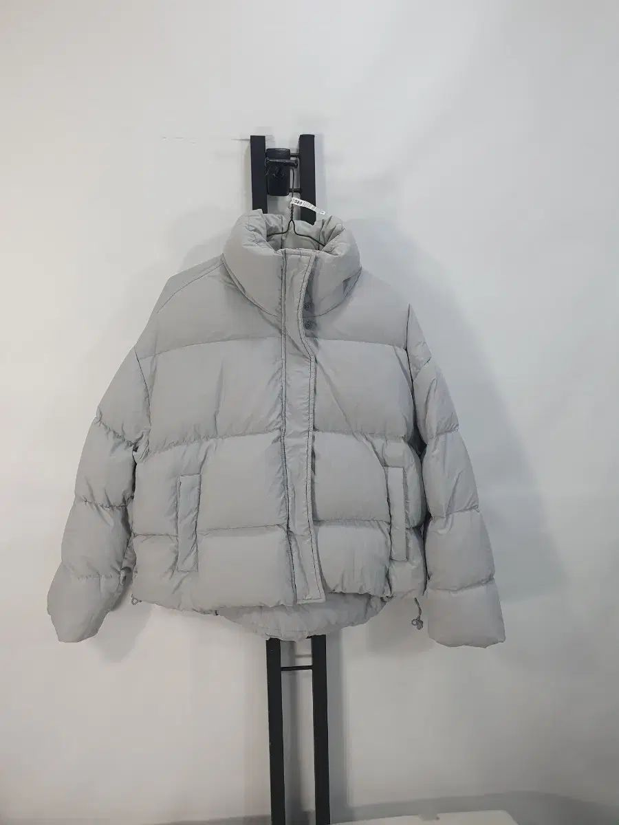 Calvin Klein Jeans(カルヴァンクラインジーンズ) ダウン オーバーサイズ クロップド パファー ジャケット グレー xs