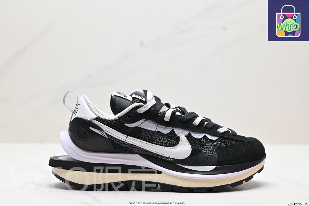サカイ × ナイキ ヴェイパー ワッフル ブラックアンドホワイト CV1363
