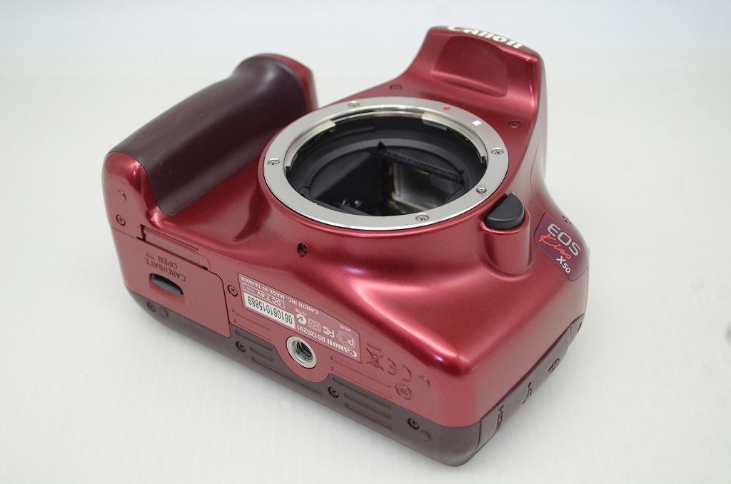 良品 Canon キヤノン EOS Kiss X50 ボディ + EF-S 18-55mm IS II