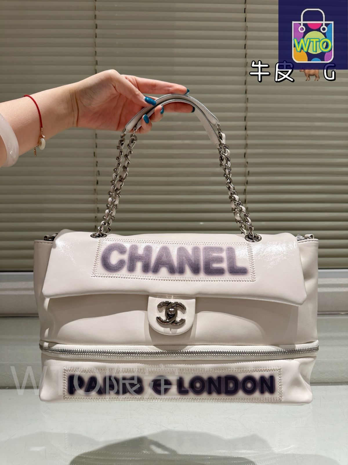 CHANELスウェード ヴィンテージ風バック CHANEL ヴィンテージ ソフトトートバッグ - 32×22cm マルチスタイル