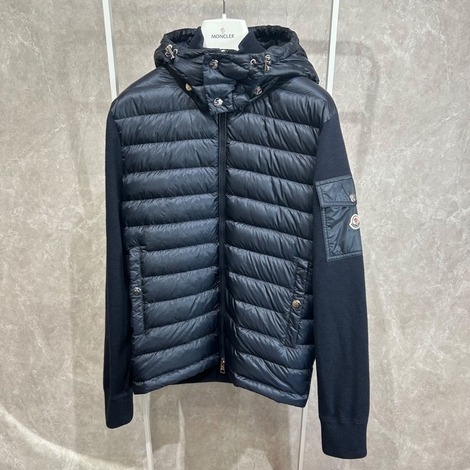 Moncler モンクレール ハイブリッドダウン ニット フード付き ネイビー
