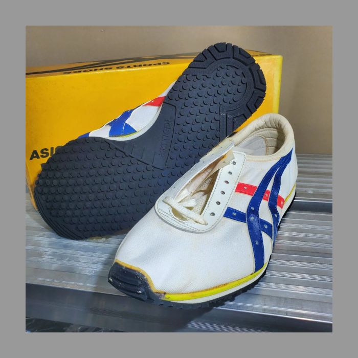 希少コレクターズアイテム！】【キャンバスモデル！】80s asics TIGER