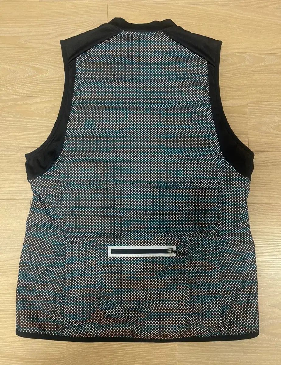 ナイキ エアロロフト 800 ランニング ダウン ベスト L