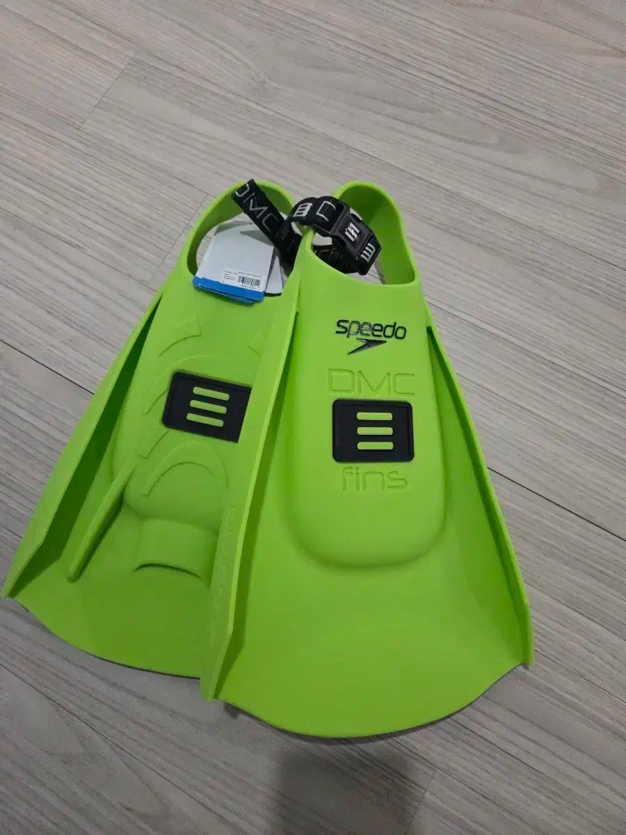 SPEEDO スピード DMC ショートスイムフィン フィン M
