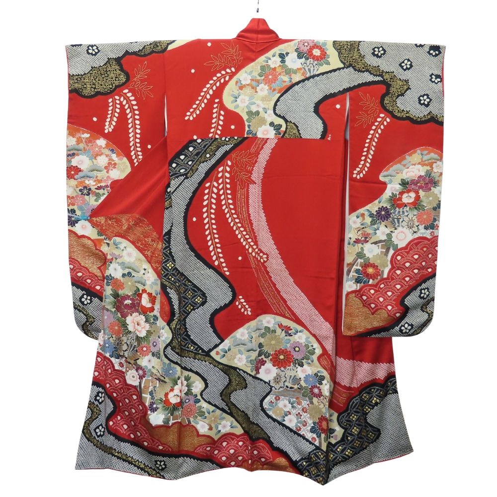 振袖 金駒刺繍 桶絞り 正絹 金銀糸除く レッド ブラック マルチ 手描き 古典柄 成人式 和装 呉服 和服 きもの レディース 女性