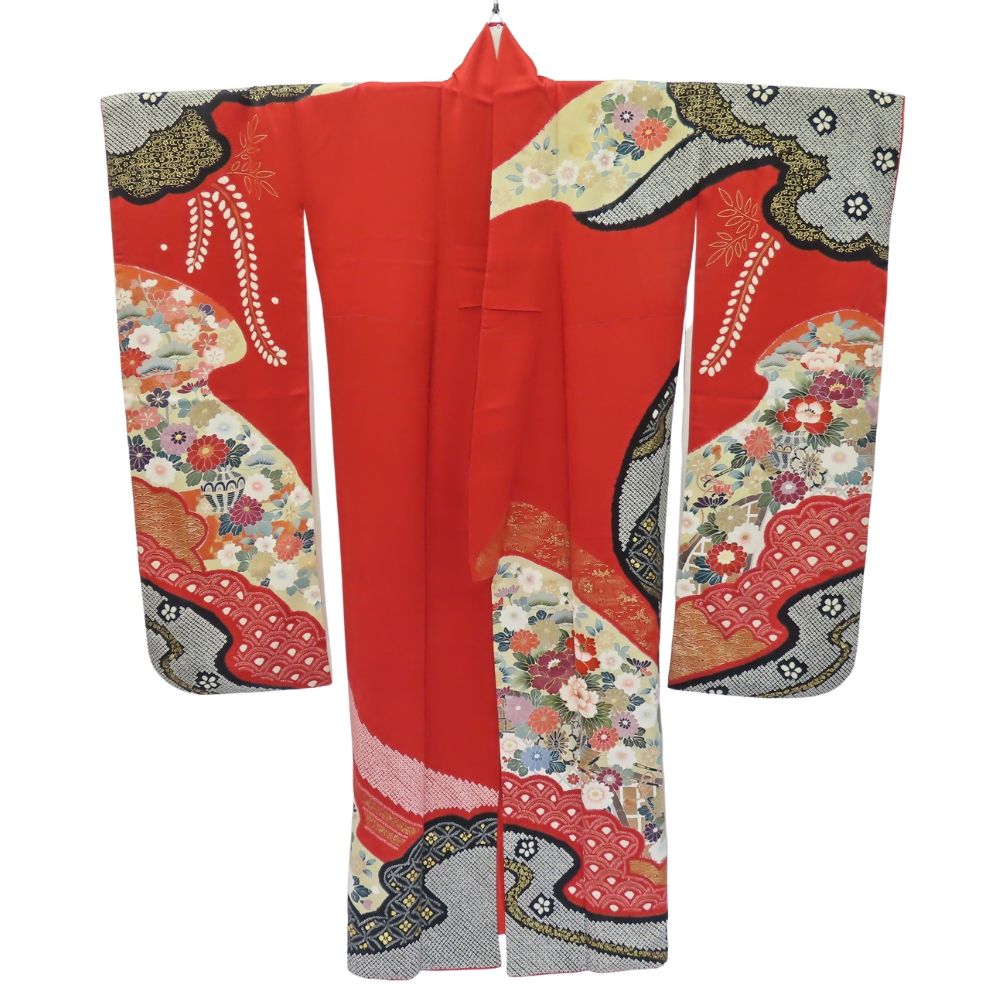中古 振袖 金駒刺繍 桶絞り 正絹(金銀糸除く) レッド ブラック マルチカラー 手描き 古典柄 成人式 和装 呉服 和服 きもの レディース 女性 中古】 振袖 金駒刺繍 桶絞り 正絹(金銀糸除く) レッド ブラック