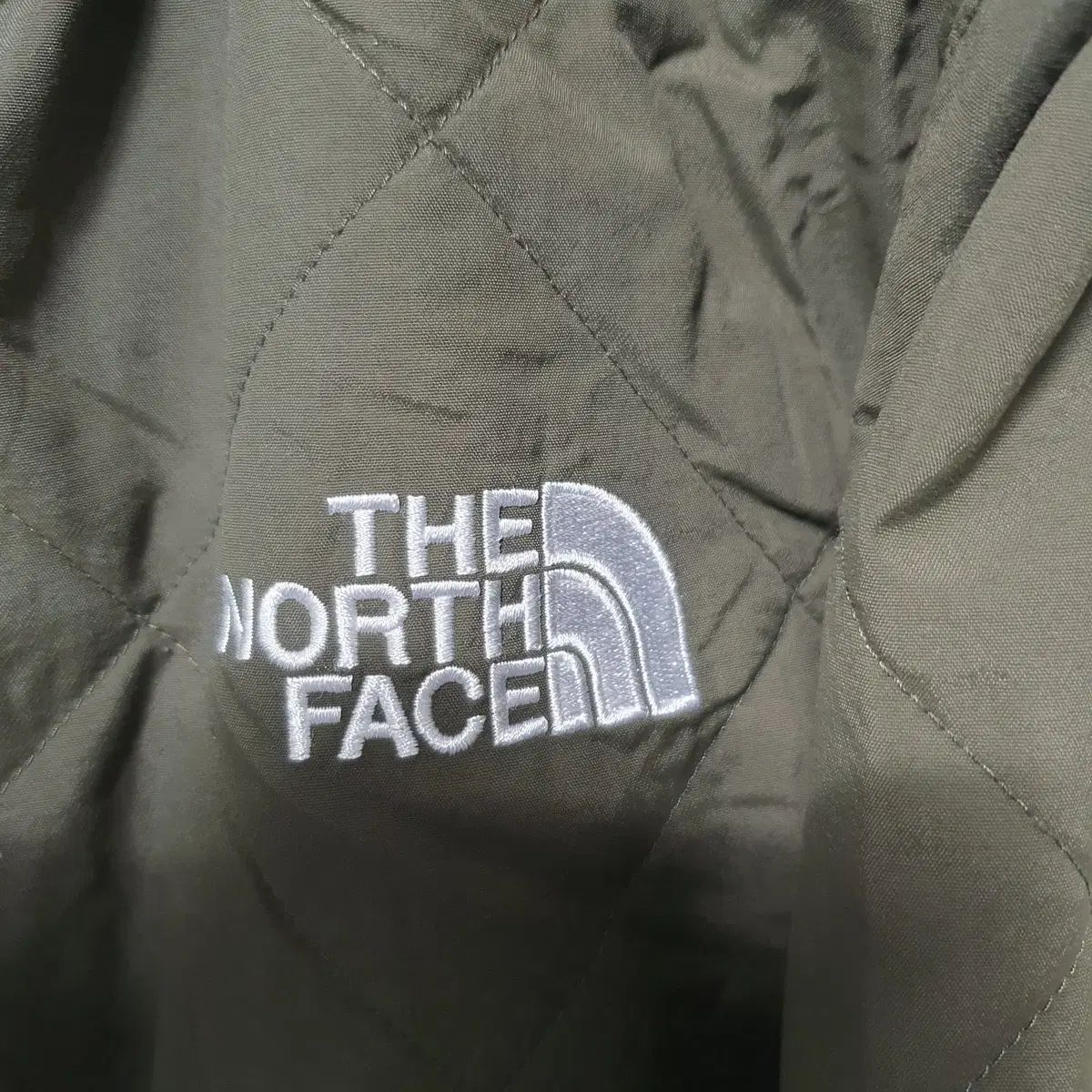 H127 THE NORTH FACE ザノースフェイス メンズ キルティング 軽量ダウン L