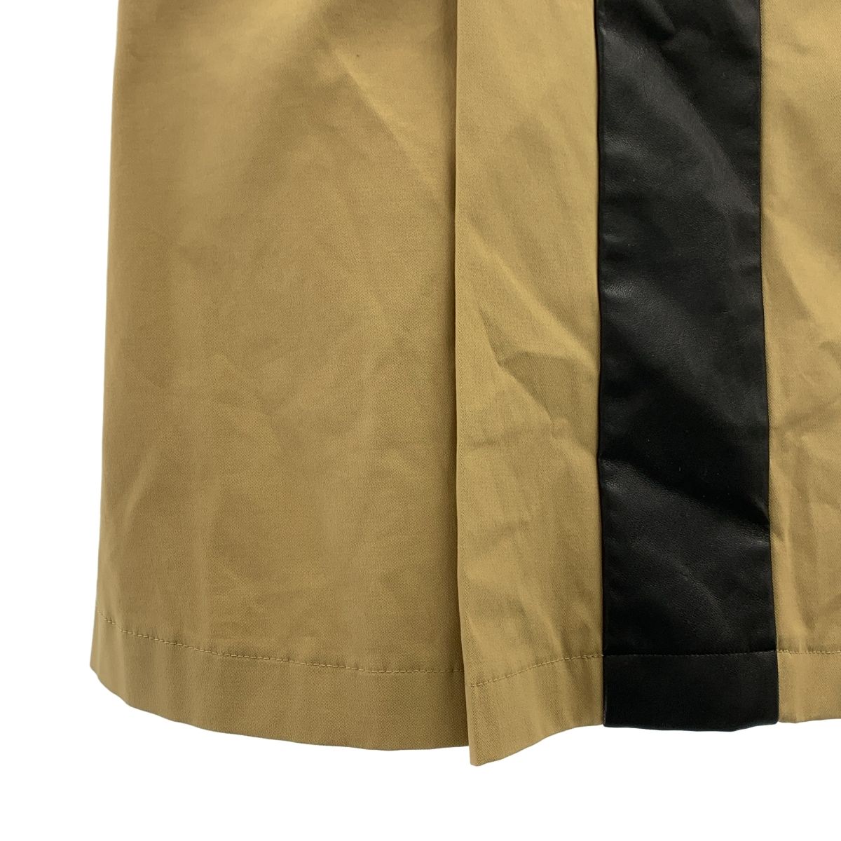 Mame Kurogouchi / マメクロゴウチ | High Waisted Chino Skirt 