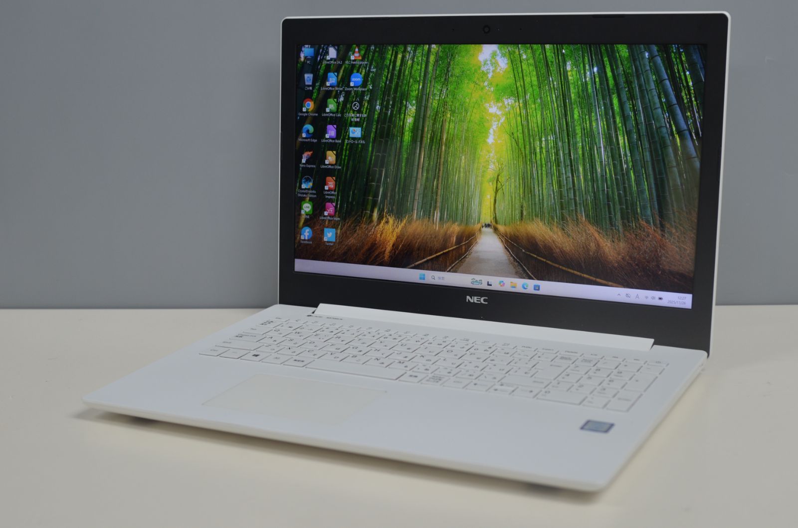 中古ノートパソコン NEC NS700/K Windows11+office 爆速SSD256GB+