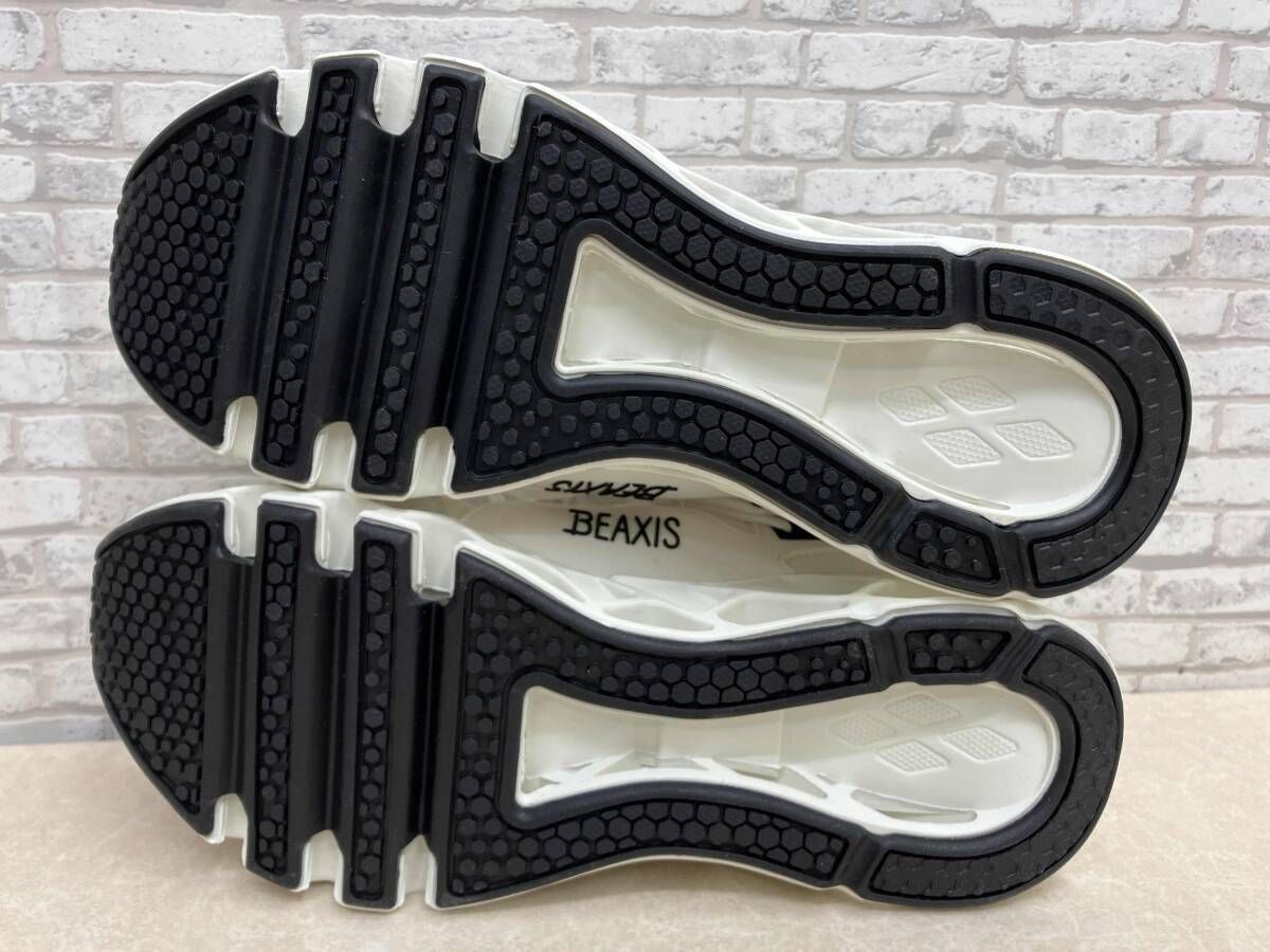 ビーアクシス ンスコアスニーカー