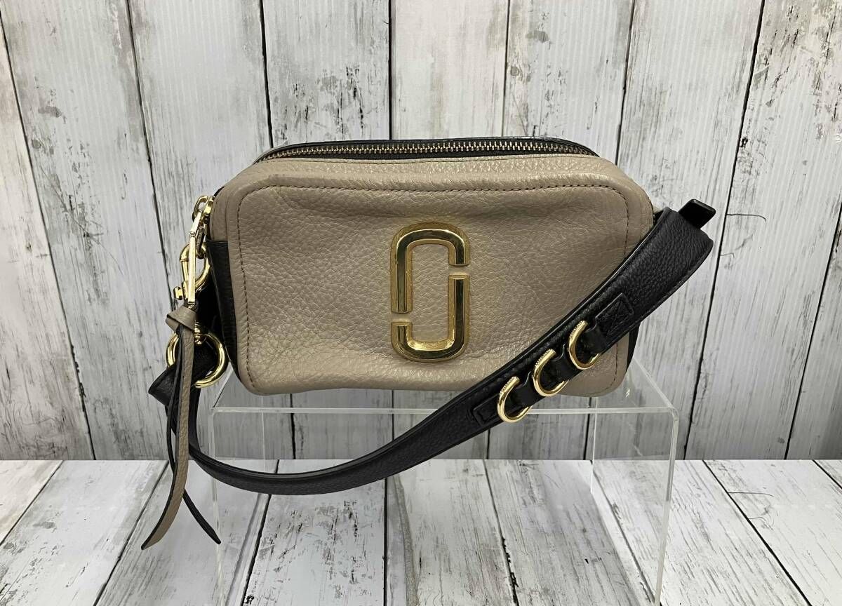 MARC JACOBS ショルダーバッグ ベージュ MARC JACOBS マークジェイコブス ショルダーバッグ ベージュ ロゴ