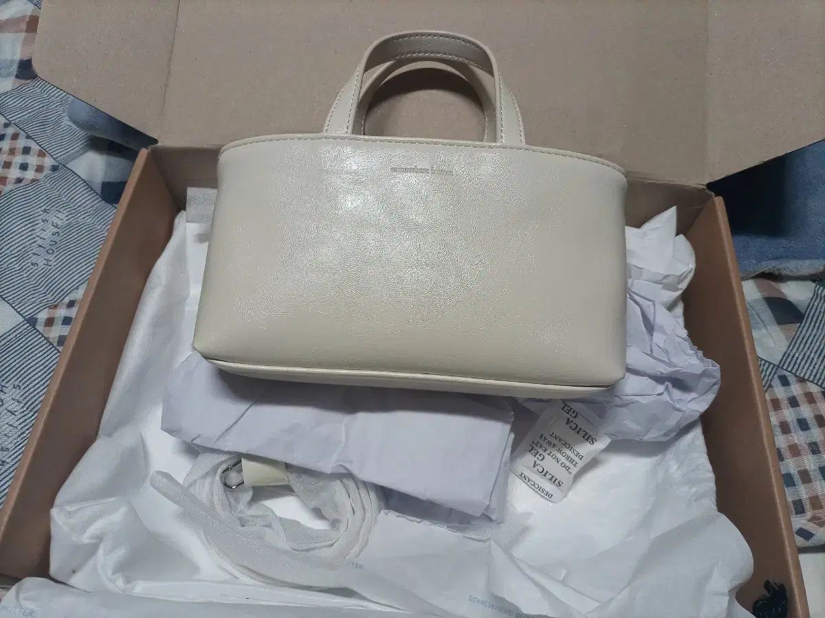 썸웨어バター helf mini toast bag 取り外し紐あり