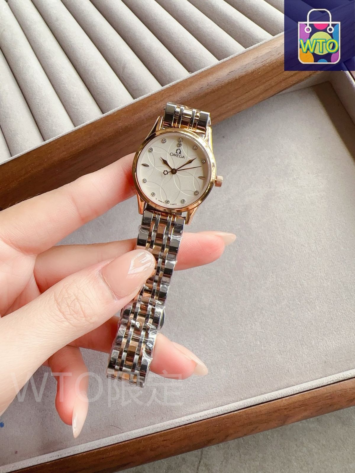 OMEGA オメガ レディース腕時計 32mm｜クオーツ×マルチカラーレザー