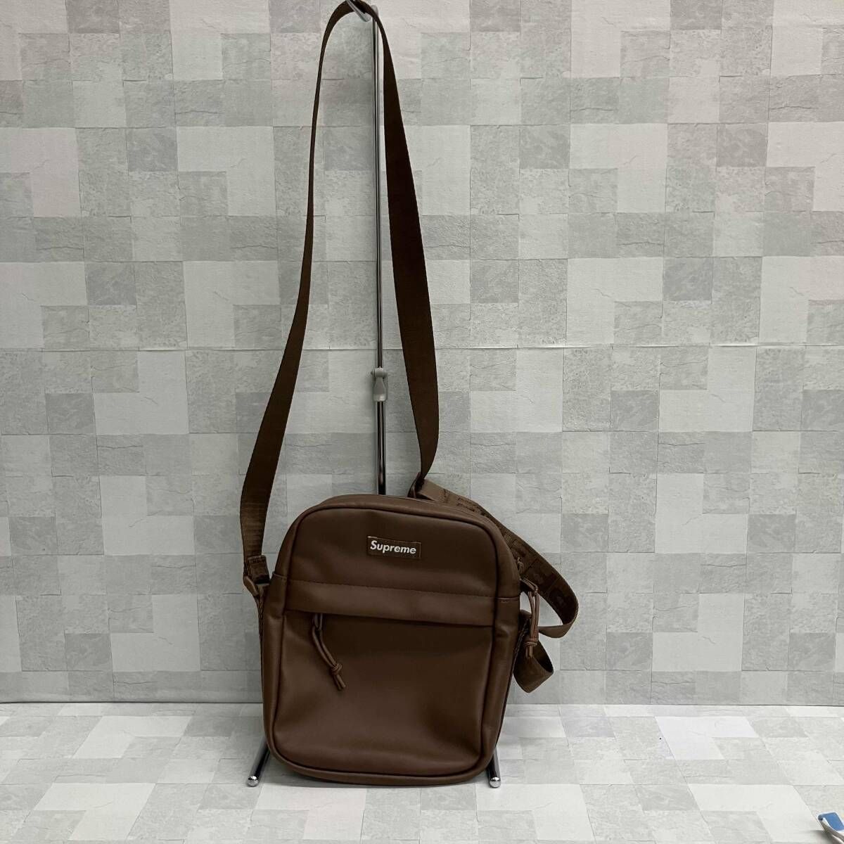 SUPREME Leather Shoulder Bag 【公式通販】