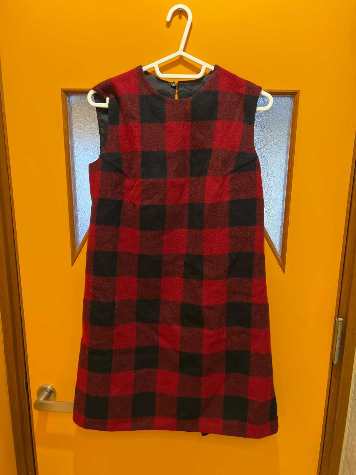 H 1 39 ワンピース 赤黒 チェック柄