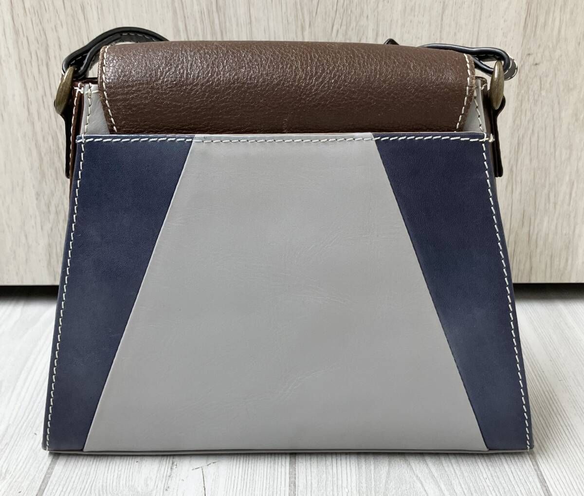 マザーハウス リン ハンドバッグ 2way ビジネスバッグ ネイビー A4収納