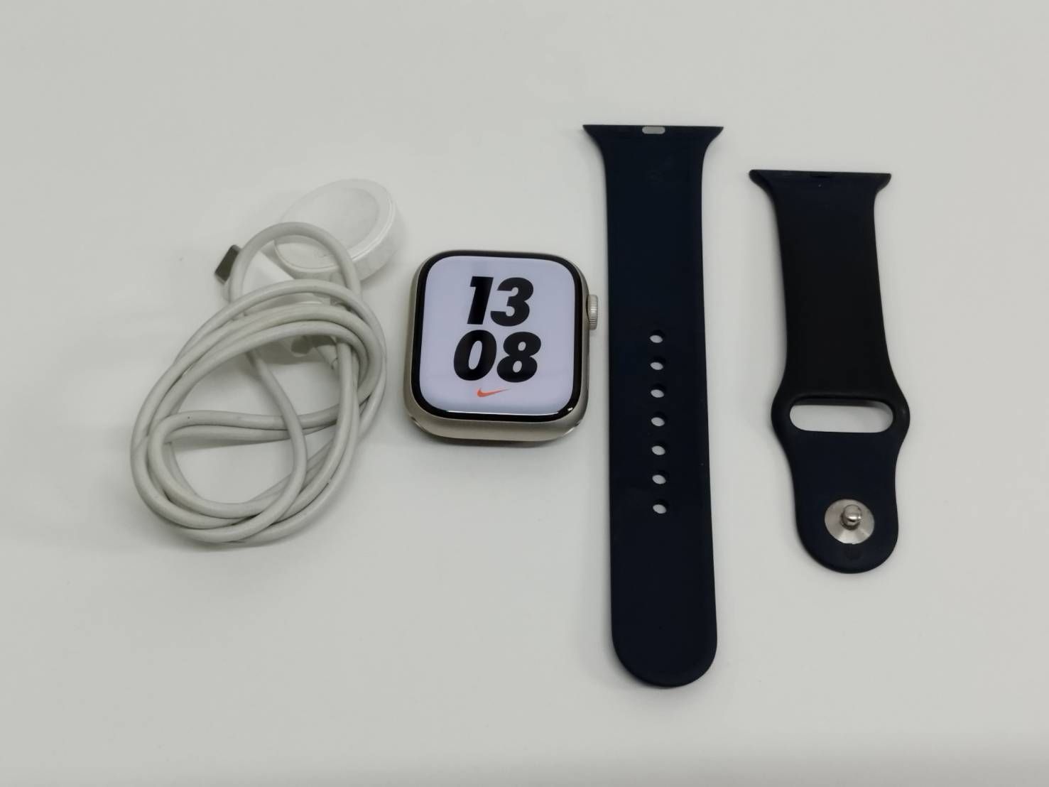 Apple Watch Nike Series 7 GPS 45 mm A 2474 スターライト MKNA 3 J