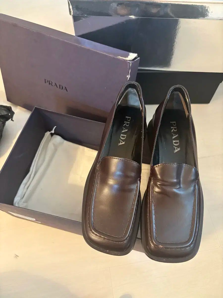 PRADA プラダ フラットフォーム ローファー ブラウン