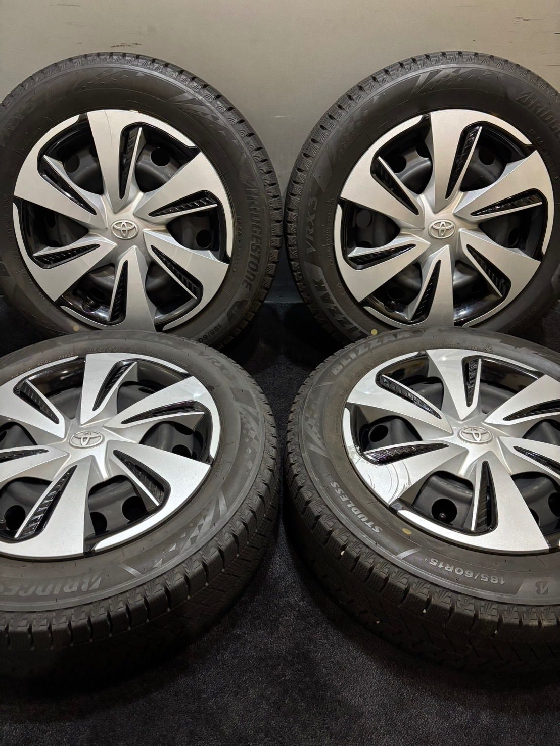 185 60 R 15 VRX 3 23年製 トヨタ 170系 シエンタ スチール 15インチ 5 J 39 100 H スタッドレス 4本 南2 K 894