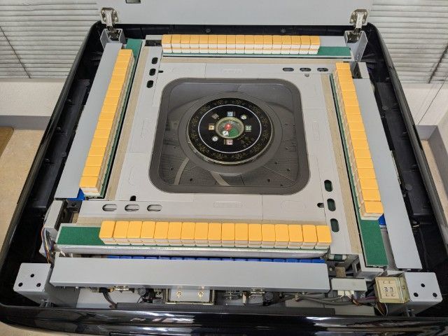 【メルカリ】全自動麻雀卓 アモス ミニミニ 全自動麻雀卓 アモス ミニミニ - メルカリ