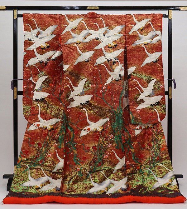 色打掛 光琳鶴紅梅図 cosmic 鶴 正絹 b 6223