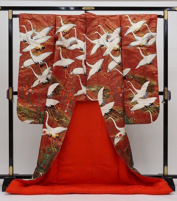 色打掛 光琳鶴紅梅図 cosmic 鶴 正絹 b 6223