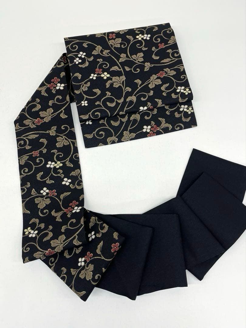 西陣織 弥栄織物 九寸名古屋帯 唐草模様 未使用品 正絹 D180 - メルカリ